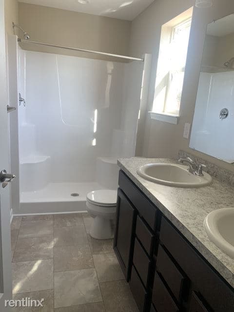 Building Photo - 4 br, 2.5 bath House - 435 Constitution Ave