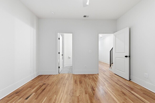 Building Photo - 4 Bed 4 Bath Newly-Built Townhome | Charlotte Park