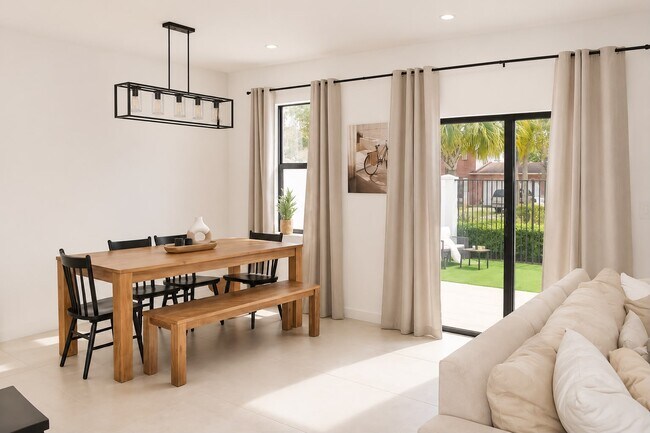 Foto del edificio - 452 NW 203rd Ter
