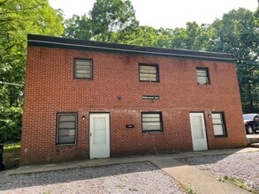 Building Photo - 214 Lambert Rd