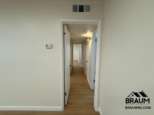 Building Photo - 5461 Kester Ave