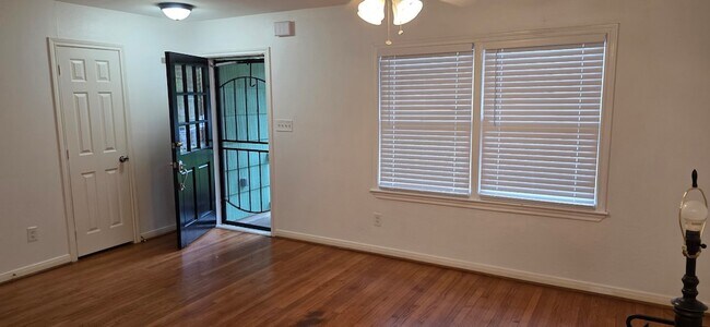 Foto del edificio - 14 Gulf Ln