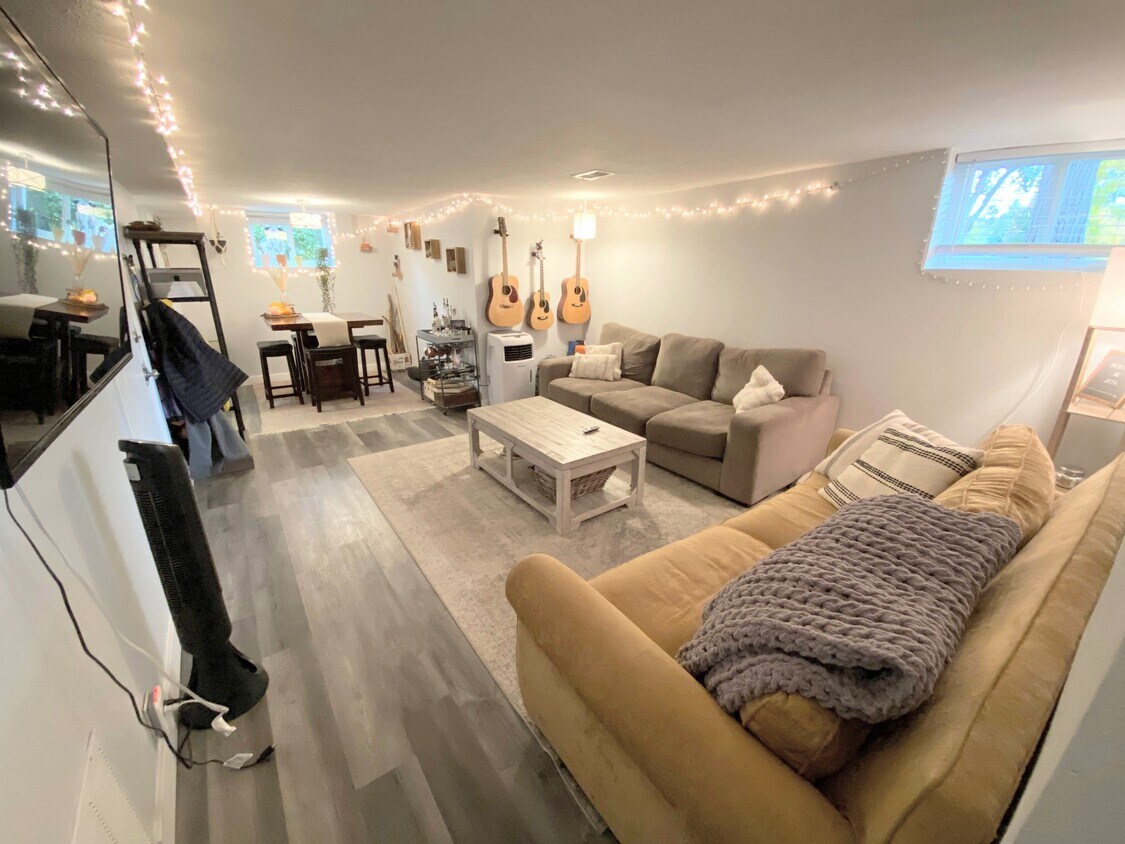 Foto principal - 3880 Perry St
