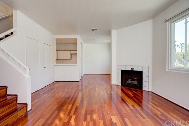 Foto del edificio - 436 E Spruce Ave