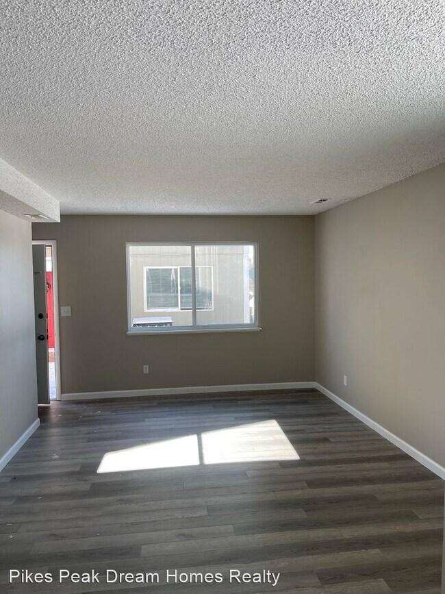 Foto del edificio - 2 br, 1 bath House - 6651 Provincial Drive