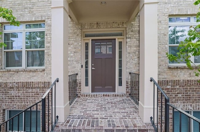 Foto del edificio - 745 Fountainhead Ln NE