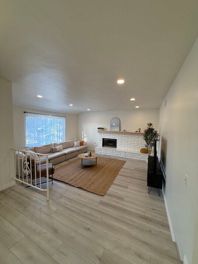 Foto del edificio - 17344 Hartland St