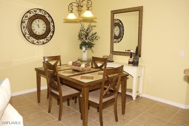 Foto del edificio - 10129 Colonial Country Club Blvd