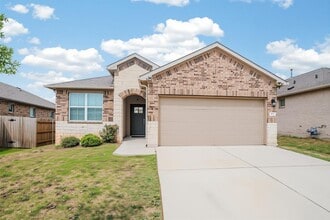 Building Photo - 909 Vogel Dr
