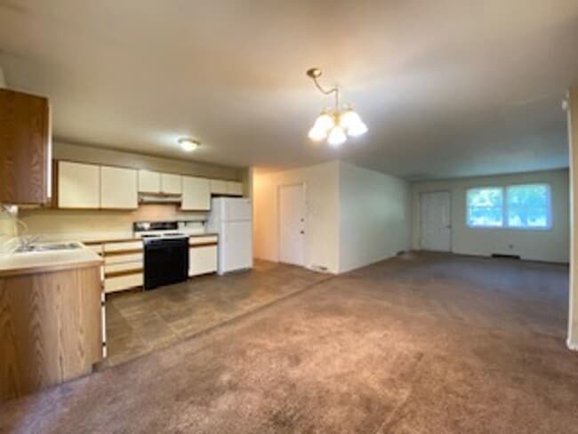 Foto del edificio - 1721 Graceland Ct