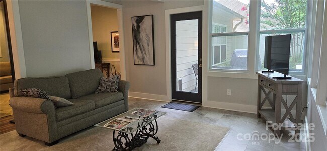 Foto del edificio - 1144 Blowing Rock Cove