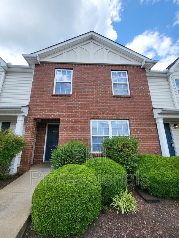 Primary Photo - 366 Arapaho Dr