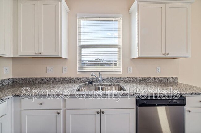 Building Photo - 3501 Sugarplum Rd