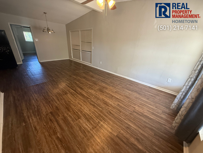 Building Photo - 53 Westmont Cir