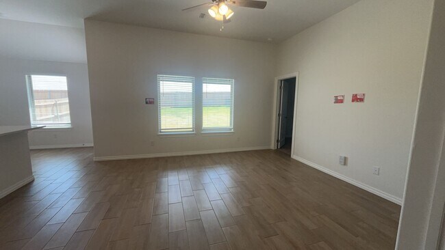Building Photo - 2216 NW 170th St