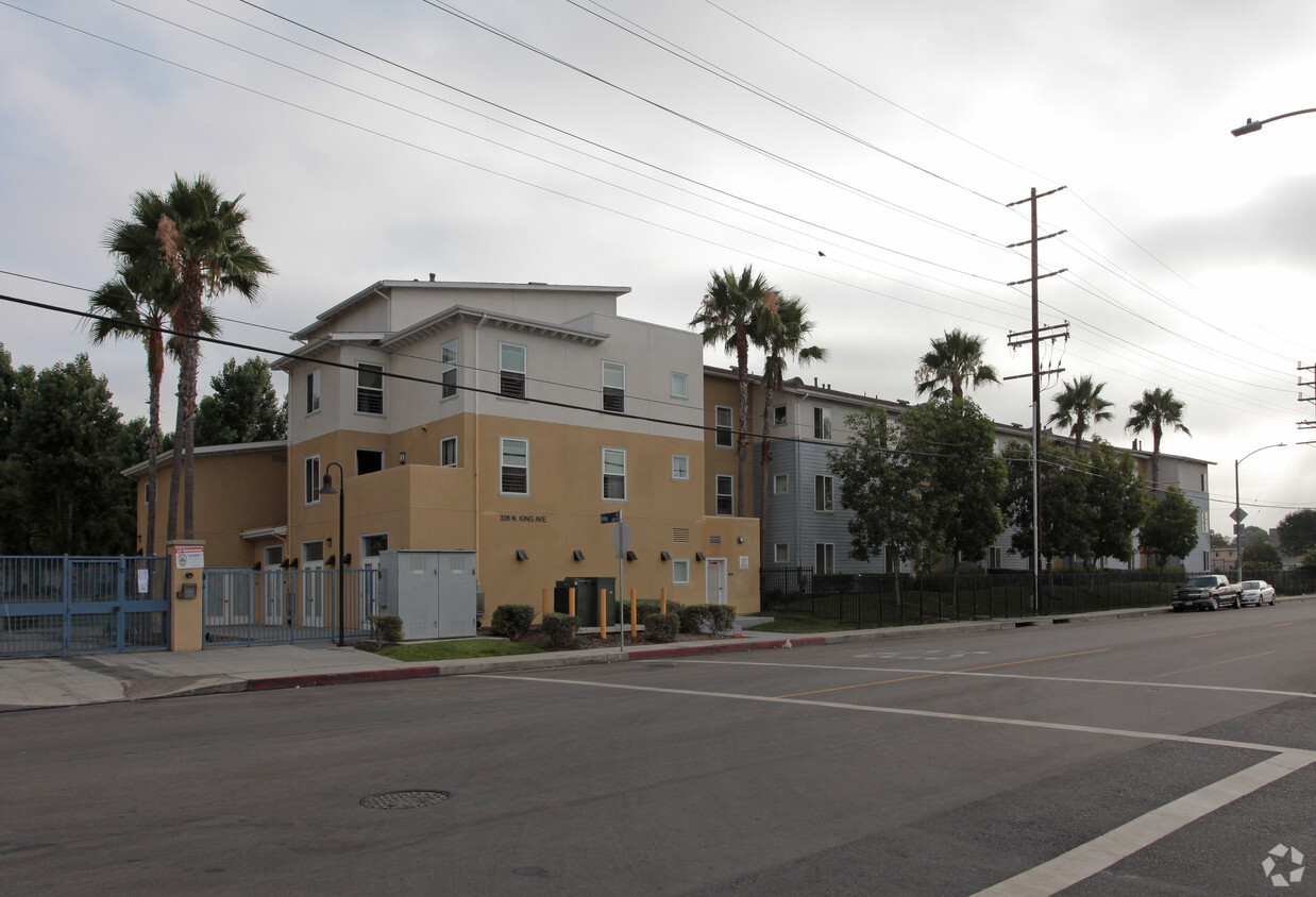 Building Photo - Harbor View Place