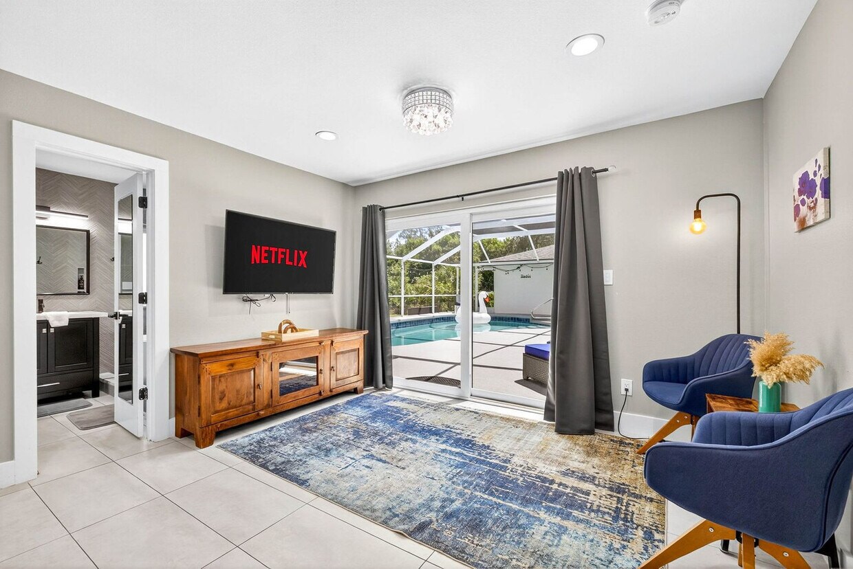 Foto principal - 318 S Burlingame Ave