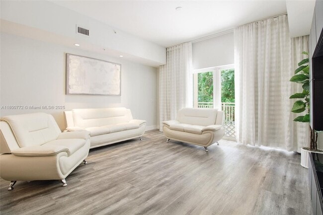 Foto del edificio - 5350 NW 87th Ave
