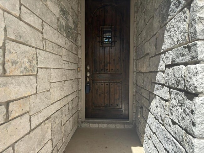 Building Photo - 324 Old Trinity Way