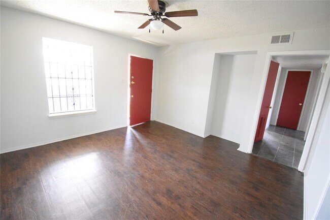 Foto del edificio - 4353 Brinkley St