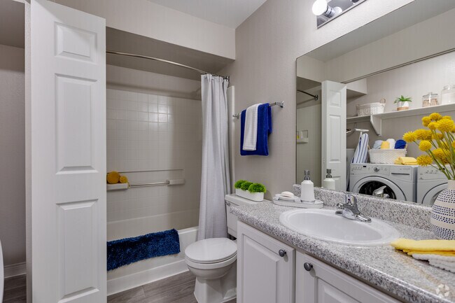 2 BR, 2 BA - 1,040 SF - Royal Palms