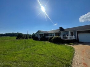 Building Photo - 180 Co Rd 970