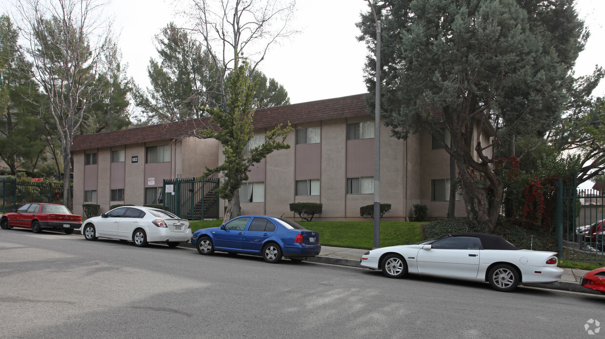 Building Photo - Sunland Park Apartments