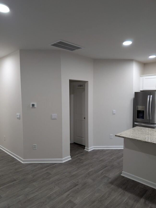 Building Photo - 5405 Henley Ridge Dr