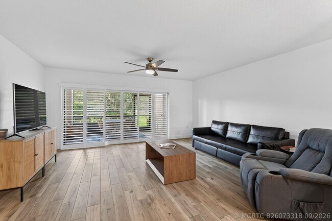 Foto del edificio - 13335 Touchstone Pl