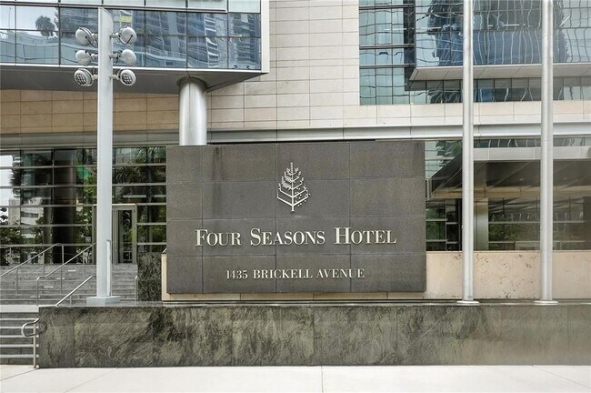 Foto del edificio - 1435 Brickell Ave