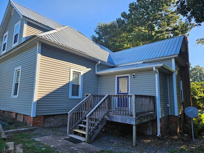 Foto del edificio - NEW LISTING!!!!!