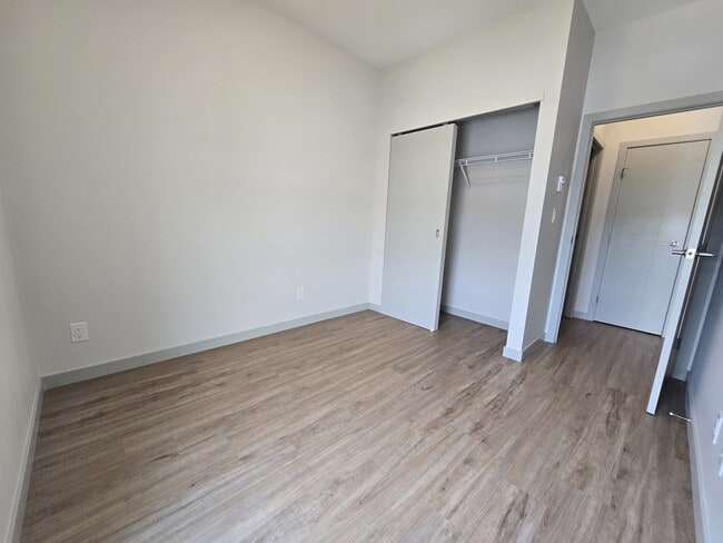 Building Photo - 1125 Pembina Hwy