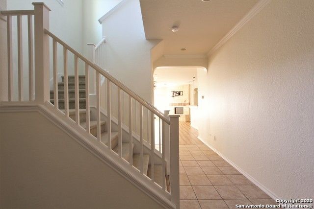 Building Photo - 2530 VILLA RUFINA
