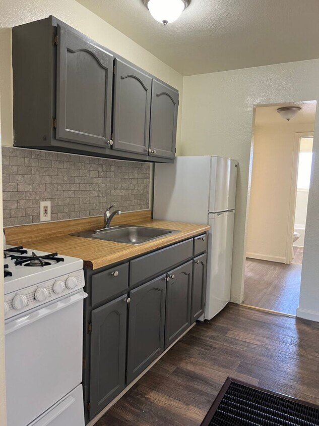 Foto principal - Ralston Street 1010-1012