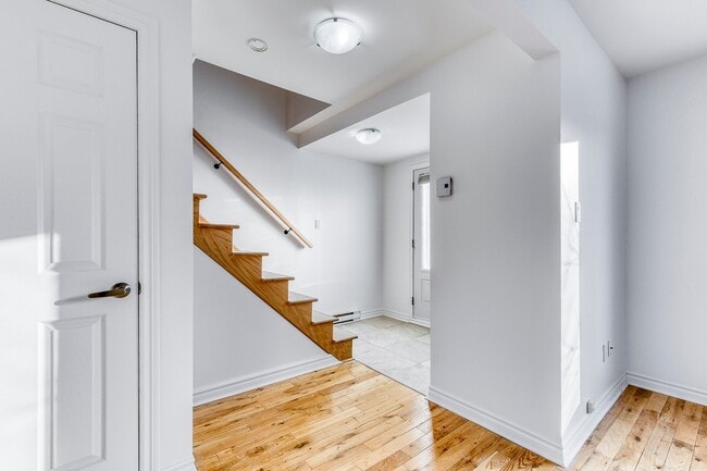 Building Photo - 489 Rue Rue de Brion