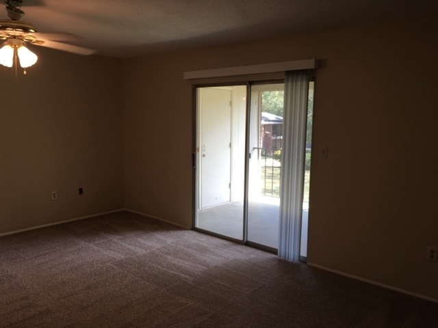 Building Photo - 1100 Skyland Dr