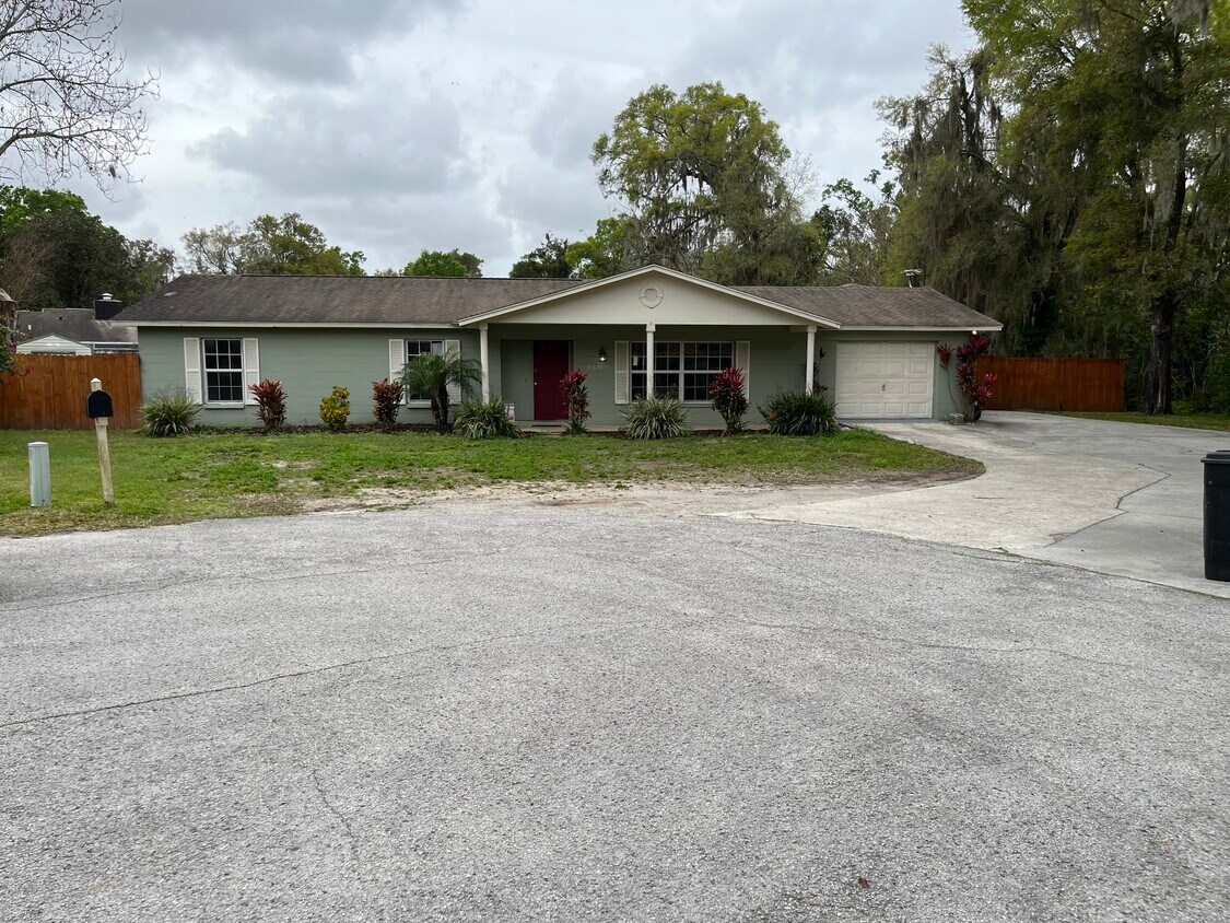 Primary Photo - 37634 Hidden Park Ct