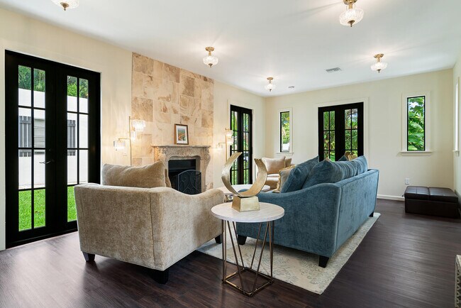 Foto del edificio - 828 35th St