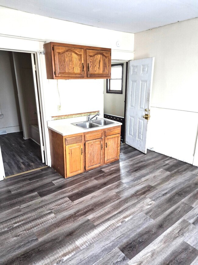 Foto del edificio - 601 E 12th St