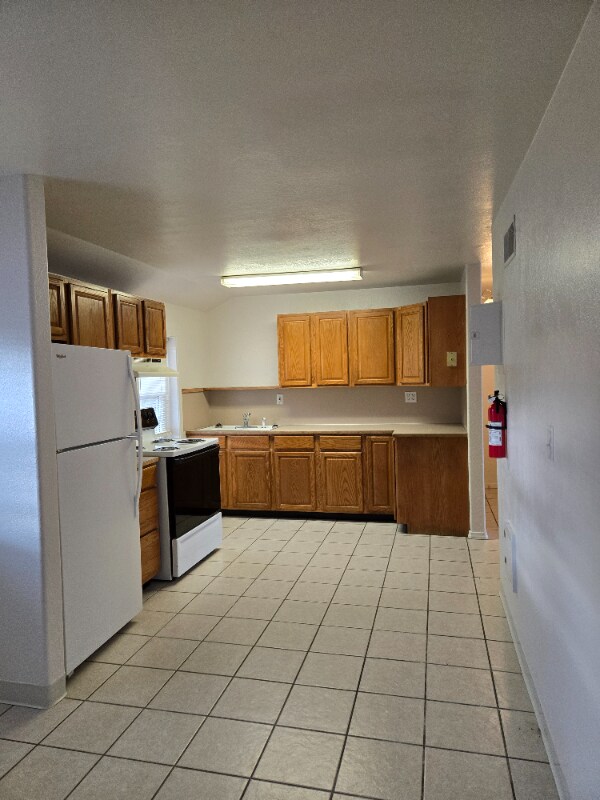 Foto del edificio - 109 N Kimball Ave