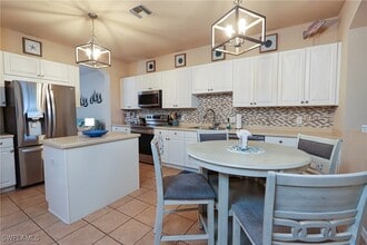 Building Photo - 9601 Spanish Moss Way