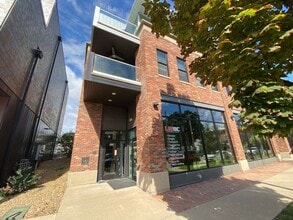 Building Photo - 235 N Linn St