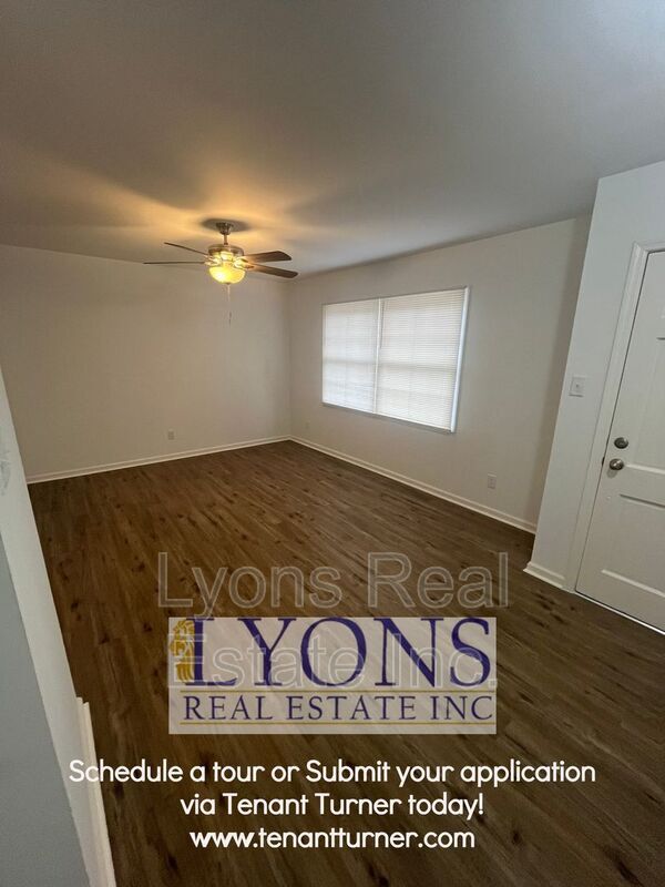 Building Photo - 2517 Deborah Dr