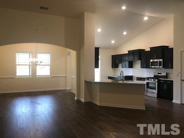 Building Photo - 2308 Longmont Dr