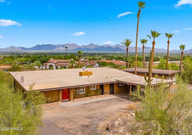 Foto del edificio - 6030 E Quartz Mountain Rd