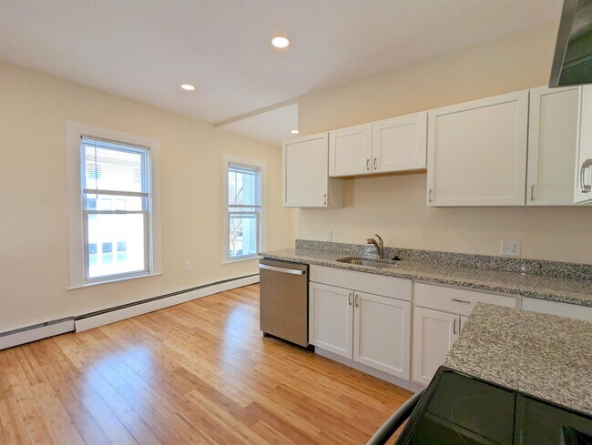 Foto del edificio - 21 Cameron Ave