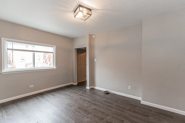 Foto del edificio - 4215 Garwood Way