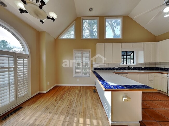 Foto del edificio - 5697 Kilrush Ct