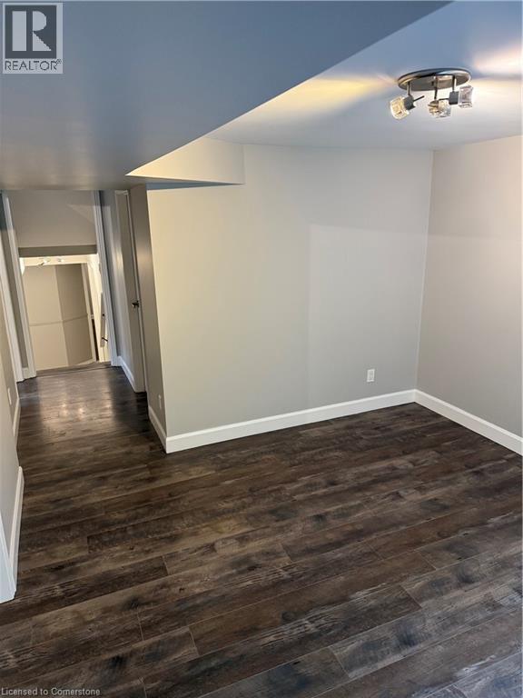 Building Photo - 127 Carlyle Dr