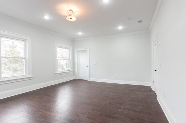 Foto del edificio - 440 Parker St